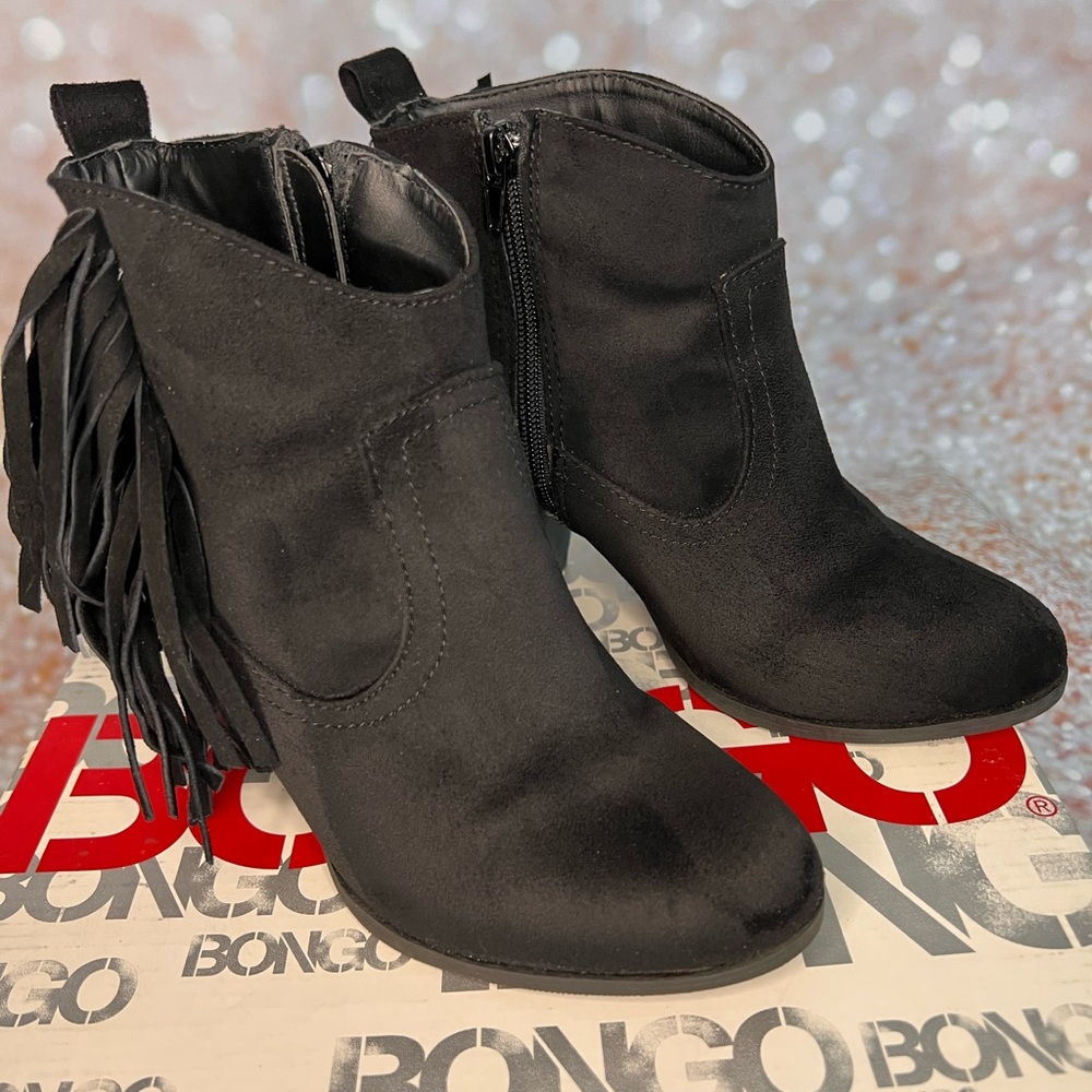 Black fringe booties